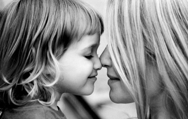 Είσαι μαμά; 6 τρόποι για να απολαύσεις τη μητρότητα