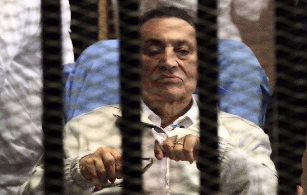 Το δικαστήριο αθώωσε τον Μουμπάρακ