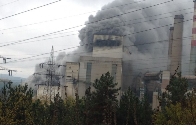 ΔΕΗ: Μαίνεται η πυρκαγιά στην Πτολεμαΐδα – 12 άτομα στο νοσοκομείο