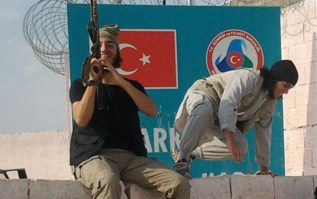 Οι τζιχαντιστές “πηδάνε” ένοπλοι τα σύνορα με την Τουρκία