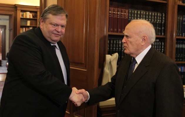 Ο Βενιζέλος στον Παπούλια για τη συμμαχία με την Αίγυπτο