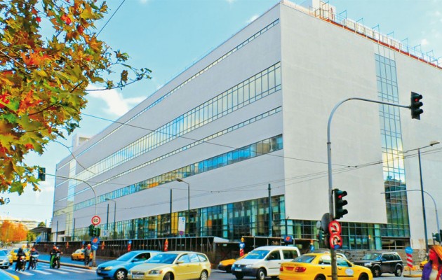 Απομακρύνθηκε η διευθύντρια του Μουσείου Σύγχρονης Τέχνης για να τελειώσει το έργο στο ΦΙΞ