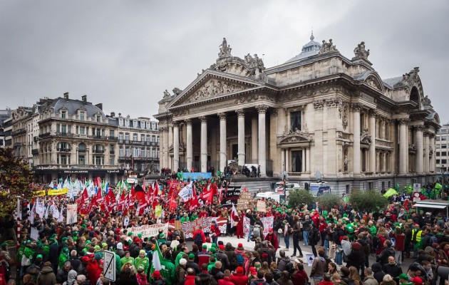 Παρέλυσε το Βέλγιο από την γενική απεργία των εργαζομένων