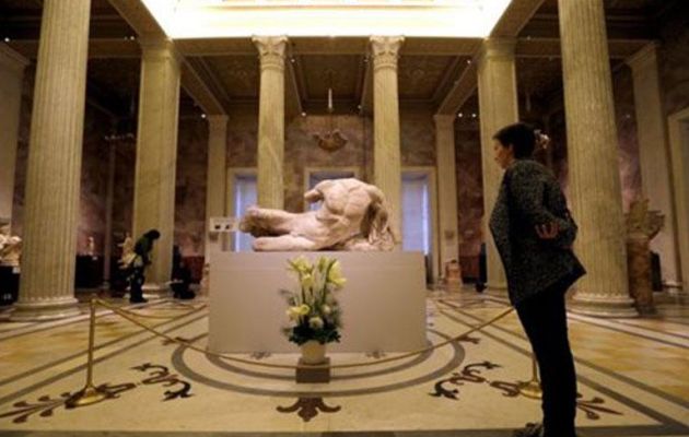 Προκαλεί ο διευθυντής του Βρετανικού Μουσείου για τα Γλυπτά