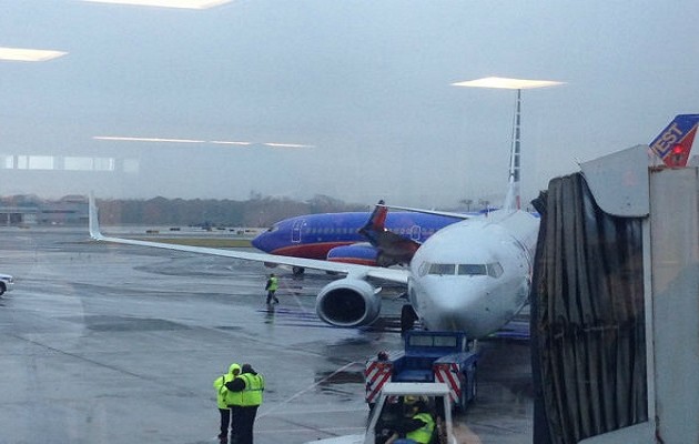 Συγκρούστηκαν δύο επιβατικά αεροπλάνα στη Νέα Υόρκη (βίντεο)