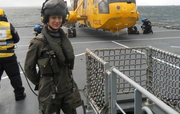 Άιλα Χόλντομ: Η πρώτη τρανσέξουαλ πιλότος της RAF (φωτογραφίες)