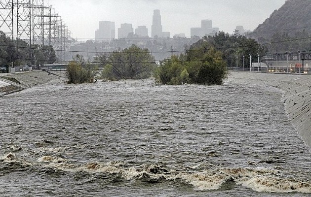 Σφοδρή κακοκαιρία πλήττει την Καλιφόρνια