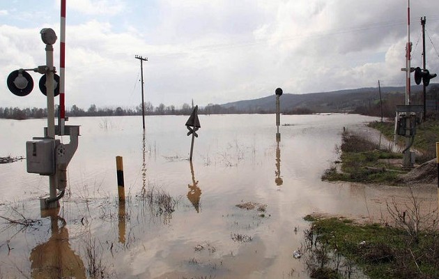 Έβρος: Εκκένωση σπιτιών στον οικισμό Ορμενίου