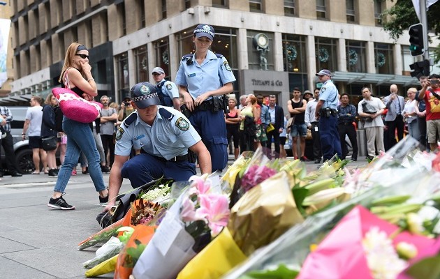 Φόρο τιμής αποτίει η Αυστραλία στους ομήρους που σκότωσε ο τζιχαντιστής