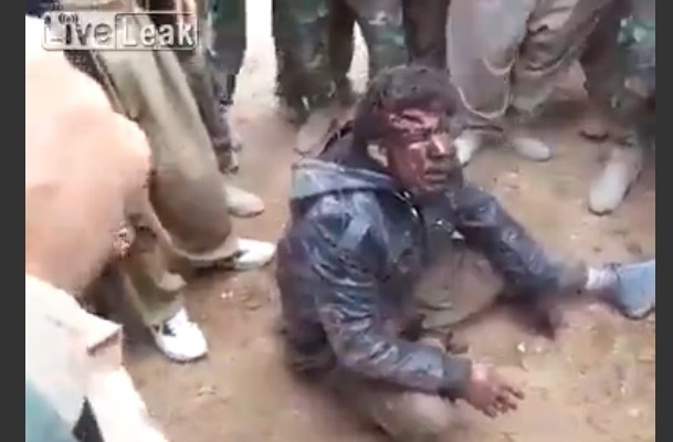 Τζιχαντιστής αιχμάλωτος στα χέρια των Κούρδων τα έχει… παίξει!