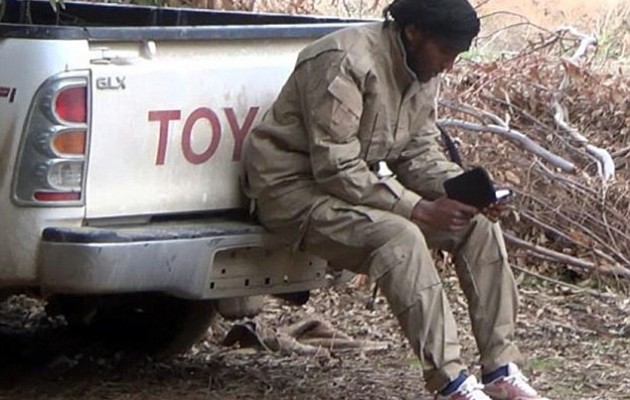 Ισλαμικό Κράτος: Ακόμα ένας Βρετανός τζιχαντιστής νεκρός από Πεσμεργκά (φωτο)