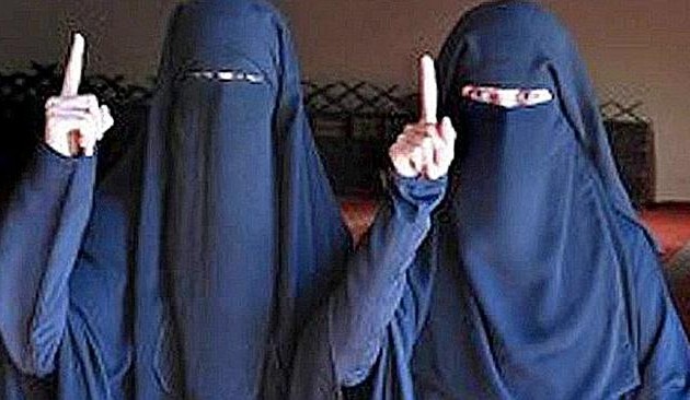 Κυνηγητό 15χρονων Βρετανίδων που “ποθούν” το Ισλαμικό Κράτος