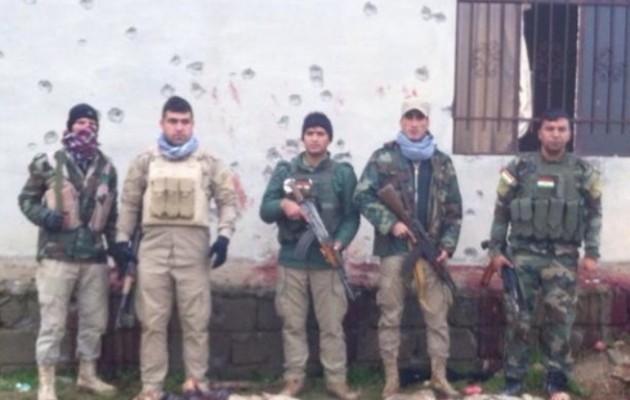 Πεσμεργκά έπνιξαν στο αίμα τζιχαντιστές (σκληρή εικόνα)