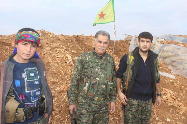 Κομπάνι: Κούρδος πατέρας πολεμά με τους γιους του το Ισλαμικό Κράτος