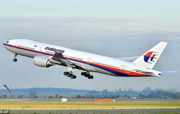 Πρώην διευθυντής της Malaysia Airlines υποστηρίζει ότι οι ΗΠΑ κατέρριψαν το Boeing
