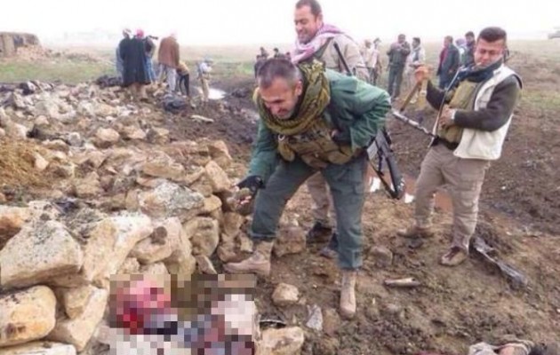 Οι Πεσμεργκά δείχνουν νεκρούς τζιχαντιστές (σκληρό βίντεο + φωτο)