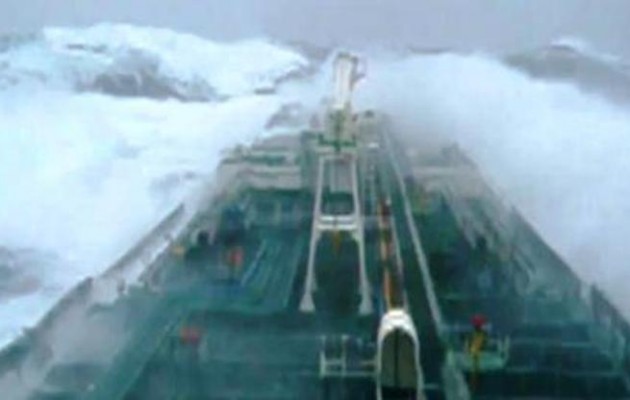 SOS εξέπεμψε πλοίο με 700 μετανάστες δυτικά της Κέρκυρας