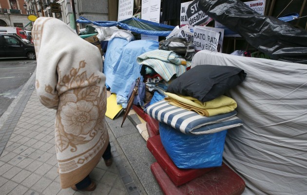 ΟΗΕ: Η Ολλανδία  αφήνει άστεγους χιλιάδες μετανάστες