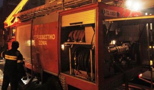 Πυρκαγιά σε αποθήκη με εύφλεκτα υλικά στο Μοναστηράκι