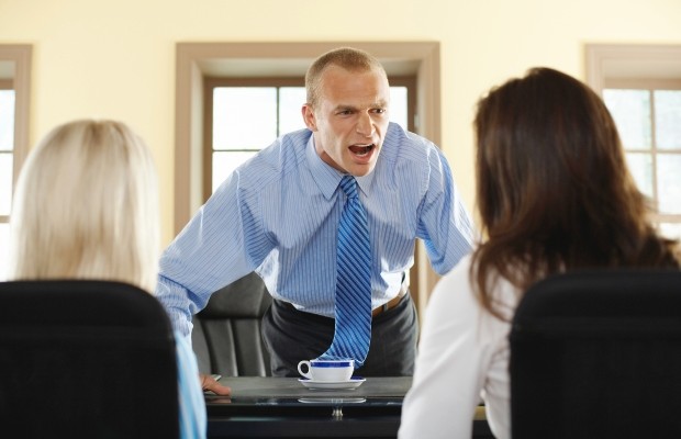 Συνέβη στην Κρήτη: Εργοδότης έδειρε υπάλληλό του γιατί είχε… νεύρα!