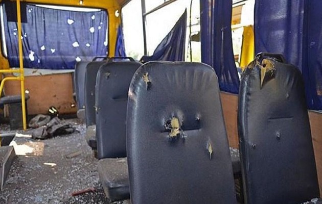 12 άνθρωποι σκοτώθηκαν από επίθεση σε λεωφορείο στην Ουκρανία