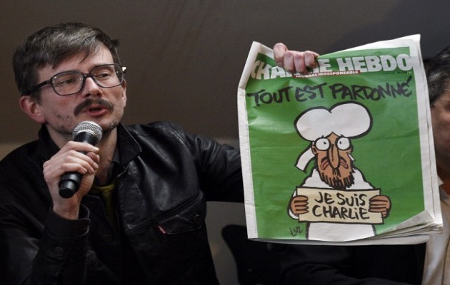 Ο καρτουνίστας της Charlie Hebdo παρουσιάζει το πρώτο τεύχος μετά την επίθεση (βίντεο)