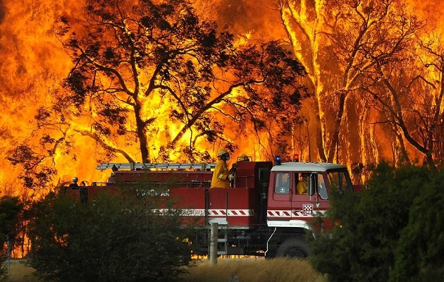 Μεγάλη πυρκαγιά μαίνεται στη Νότια Αυστραλία