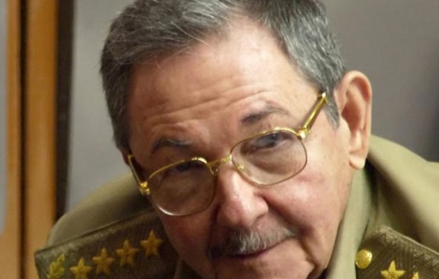 Ραούλ Κάστρο: “Σύντροφε Τσίπρα σε συγχαίρω”