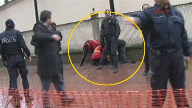 Τουρκία: Ένοπλος συνελήφθη έξω από το γραφείο του Νταβούτογλου (βίντεο)