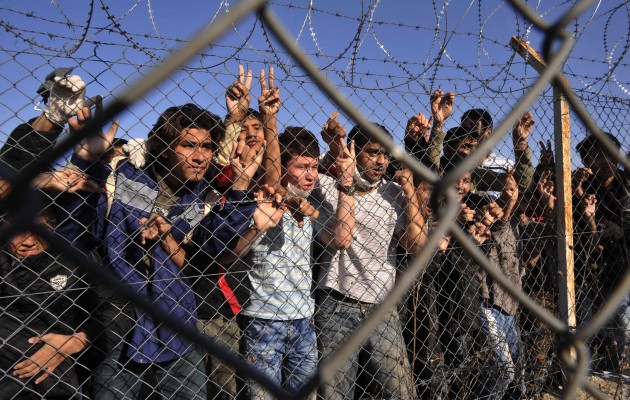 Μάχη Νέας Δημοκρατίας – ΣΥΡΙΖΑ για το μεταναστευτικό