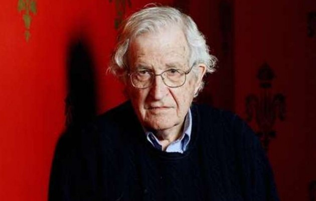 Νόαμ Τσόμσκι: “Η επιτυχία του ΣΥΡΙΖΑ νίκη επί του νεοφιλελευθερισμού”