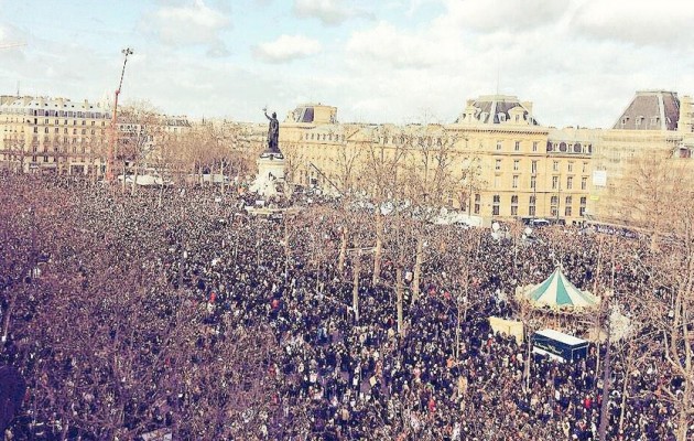 Μεγαλειώδης η πορεία στο Παρίσι κατά της τρομοκρατίας