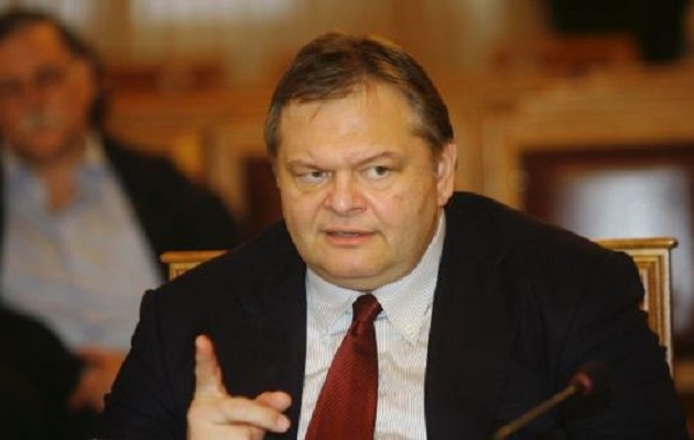 Βενιζέλος: “Ανεπίτρεπτη για τα πολιτικά ήθη” η μετακίνηση της Γκερέκου στη ΝΔ