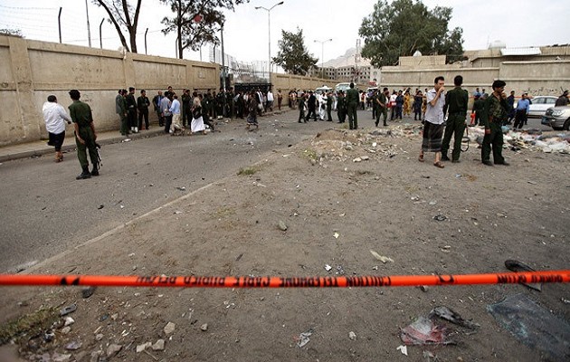 Υεμένη: 30 νεκροί και 50 τραυματίες από έκρηξη έξω από σχολή της αστυνομίας