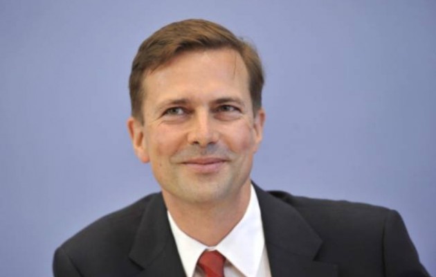 Δεν διαψεύδει επαφές με το ΣΥΡΙΖΑ η γερμανική κυβέρνηση