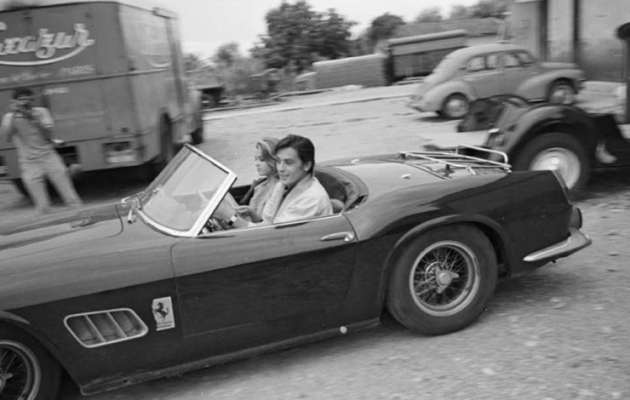 Πουλήθηκε η Φεράρι  που οδηγούσε το 1960 ο Αλέν  Ντελόν