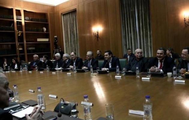 Συνεδριάζει το κυβερνητικό συμβούλιο υπό τον Αλέξη Τσίπρα