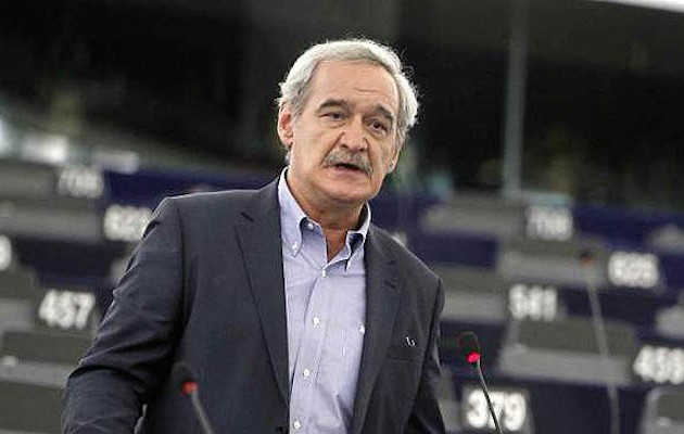Χουντής: “Θα είναι δύσκολο να βρεθεί η κοινή βάση” στο Eurogroup