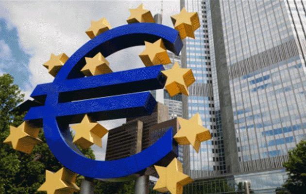Η ΕΚΤ ετοιμάζεται να χτυπήσει την Ελλάδα