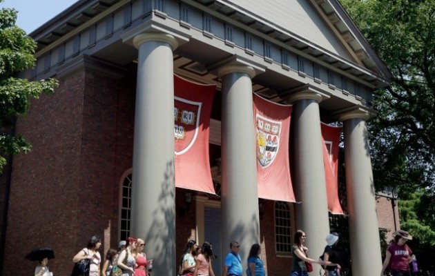 Το Χάρβαρντ απαγόρευσε στους καθηγητές να κάνουν σεξ με φοιτητές