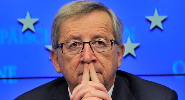 Γιούνκερ: Δεν θα υπάρξει έξοδος της Ελλάδας από το ευρώ