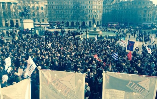 Διαδήλωση αλληλεγγύης για την Ελλάδα στο Λονδίνο (φωτογραφίες)