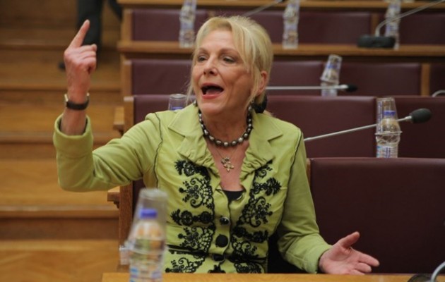 Επίθεση στο περιβάλλον Σαμαρά εξαπέλυσε η Πιπιλή