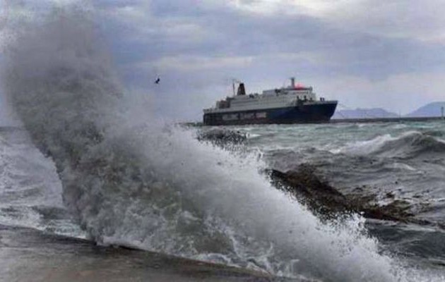 Συνεχίζονται τα προβλήματα στα δρομολόγια των πλοίων