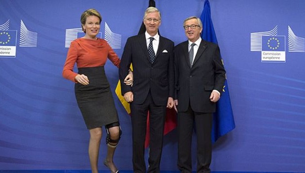 Βασίλισσα πάει στις Βρυξέλλες με… πατερίτσες