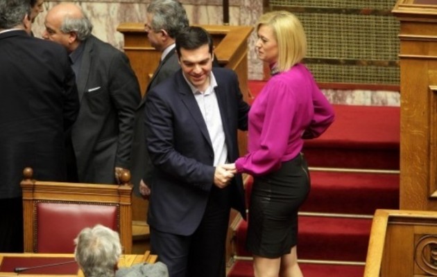 Η Ραχήλ Μακρή διαψεύδει ότι απογοητεύτηκε από τον Αλέξη Τσίπρα