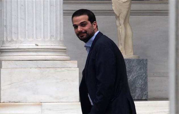 Σακελλαρίδης: “Σε εξέλιξη οι διαβουλεύσεις για συμφωνία τη Δευτέρα”
