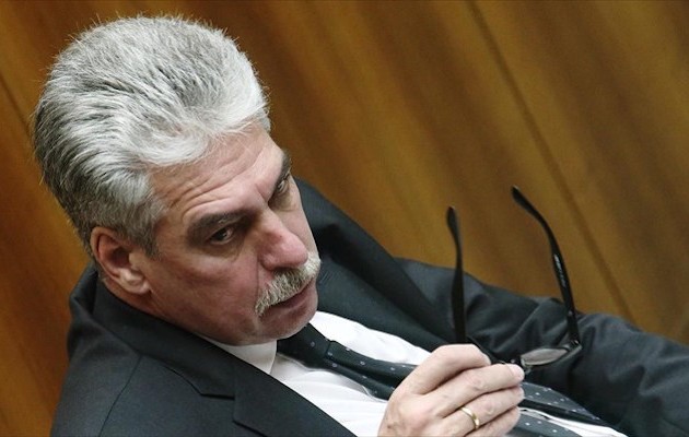 Αυστρία: Η Ελλάδα να ζητήσει την παράταση του προγράμματος