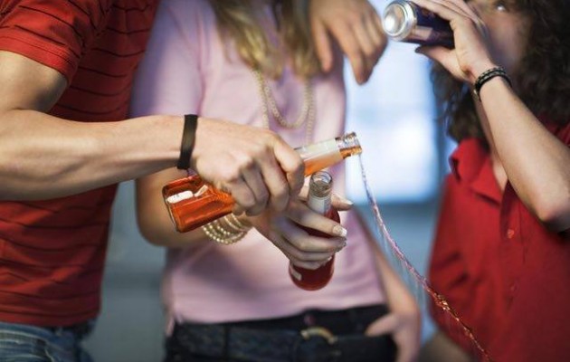Έξαρση του αλκοολισμού στους μαθητές στην Πάτρα