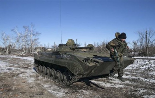 Εκατοντάδες Ουκρανοί στρατιώτες παραδίδονται στο Ντεμπάλτσεβε
